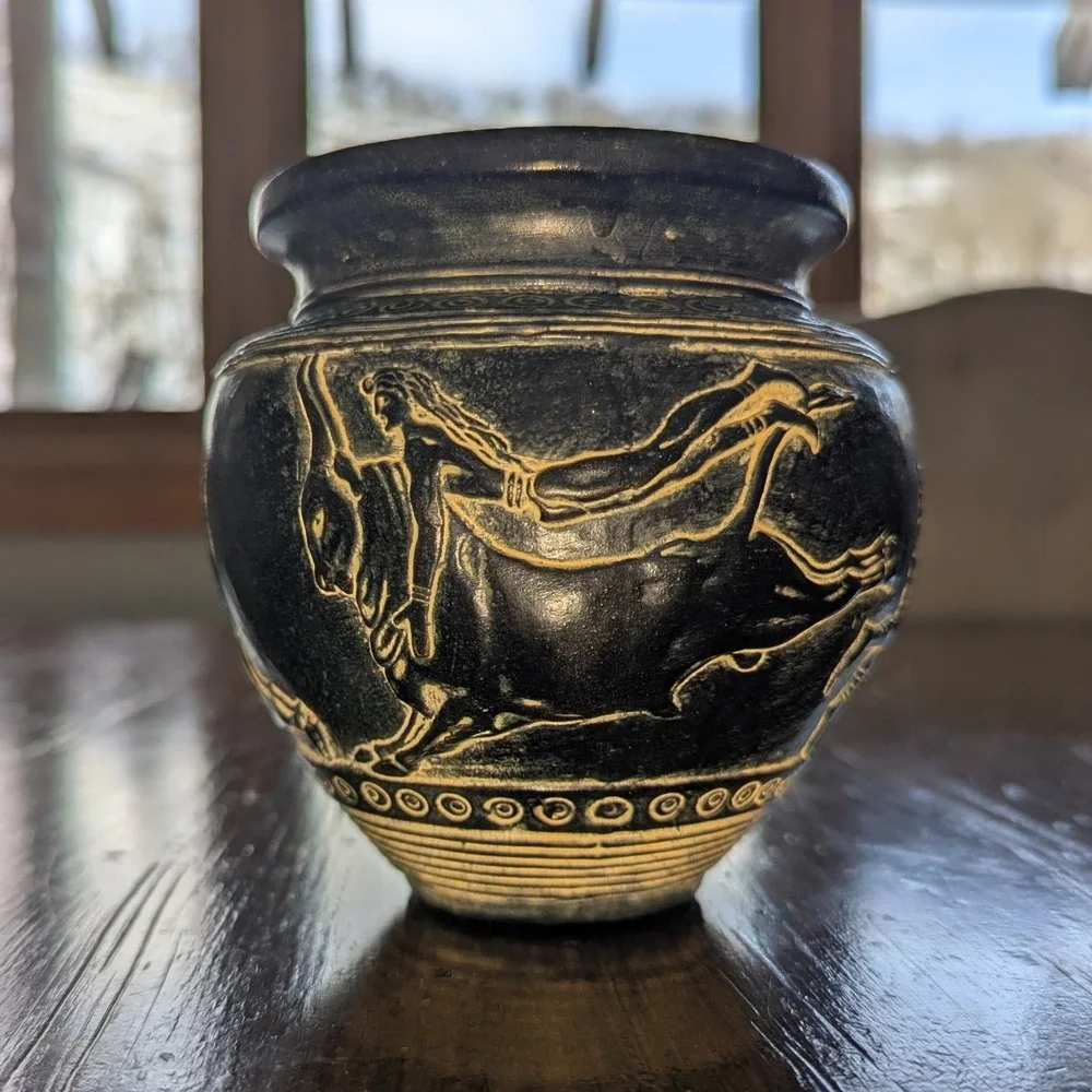 Bull Leaping Knossos Palace Greek Pottery Vase Black Tan Carved Ceramic 5 Inch